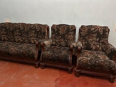 taxda divan: Klassik üslubda yumşaq mebel dəsti - Tərkib: 3 nəfərlik divan + 2 — 1