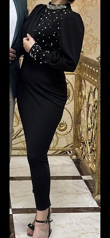 mirvari sepler: Ölçü-38 İkinci əl Qara rəngli zərif ziyafət paltarı - Model: dar — 2