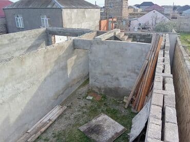 prefabrik ev satılır: Satılır: yarımçıq tikili – 2 mərtəbəli evin karkası - Monolit beton — 10