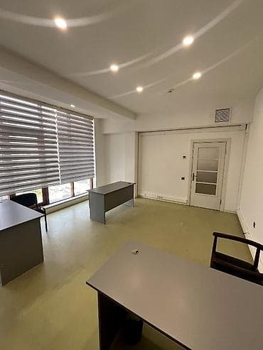 kiray: İcarəyə ofis sahəsi - İşıqlı, geniş pəncərələr və günəşdən qoruyan — 5