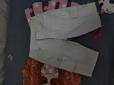 aşpaz paltarı: Isdifade edilmmeyib yendir L olcudur uzunliq dizdendir materali — 1