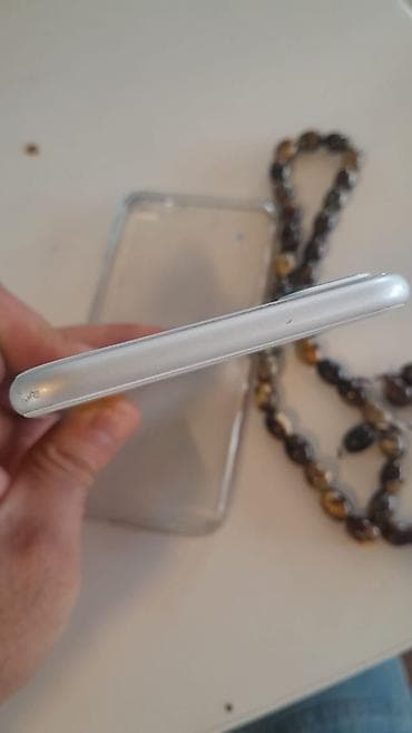 htc desire 601: IPhone 8 Plus, 64 GB — 3