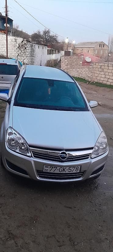 Opel Astra: 1.3 l | 2008 il 250000 km Universal