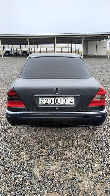 mersedes 190: Mercedes-Benz C 180: 1.8 l | 1995 il Sedan — 4