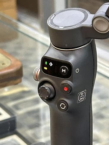 osmo mobile 7: DJI Osmo Mobile 8 – smartfon stabilizatoru Xüsusiyyətlər: - 3 oxlu — 2