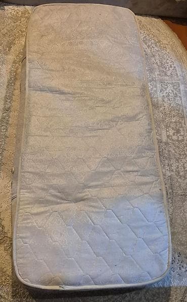 Böyüklər üçün Süngər Döşək