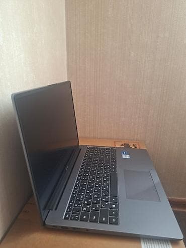 ucuz macbook pro: Teze kimidi cox az isdenib. Veziyyeti cox əla. Karobkanin icindedi — 4