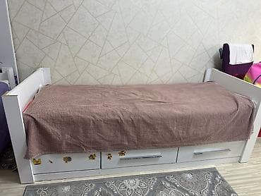 yatak ikinci el: Gunel2eded carpayi birlikde_180azn Her 2matras var. 1inin asagisi — 1