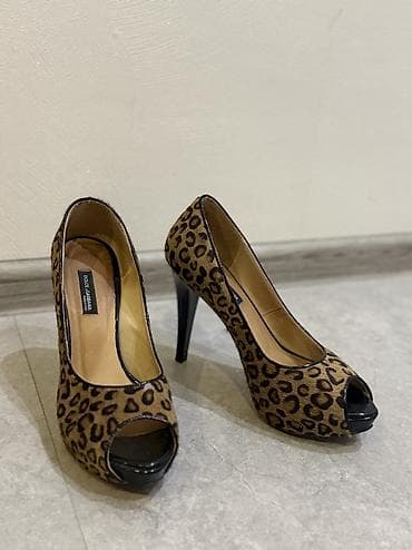 Кроссовки и спортивная обувь: Размер: 35, Б/у — 10