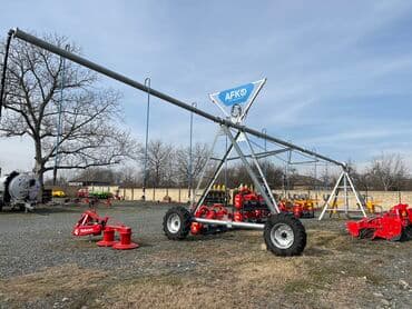 taxıl biçən kombaynlar: Pivot suvarma sistemləri. Çox keyfiyyətli Afko firmasıdır. Hektara — 2