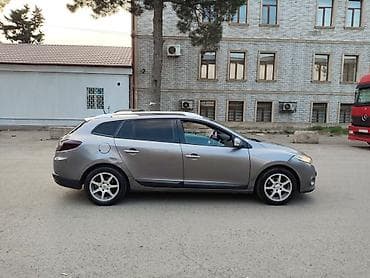 Renault Megane: 1.5 l | 2009 il 380000 km Universal — 3