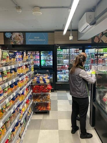 satış mağazaları: Nizami metrosuna yaxın böyük market ayi 4000azn icarəyə verilir — 2