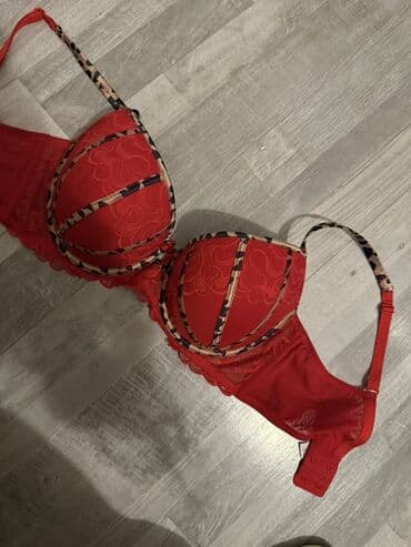 push up busqalterləri: Qırmızı push-up sinəaltı (sutyen) – BIGDAAGEE - Rəng: parlaq qırmızı — 1