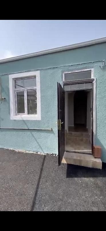 Qarajlar: Satılır: həyət evi Ev hal hazirda ewyalidi isdiyen olsa videosun — 1
