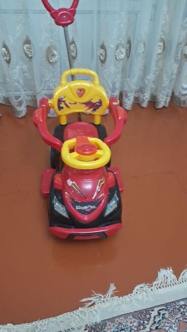 купить детскую коляску бу: Классическая прогулочная коляска, Б/у, Пол: Мальчик, Возраст: 24-30 месяцев — 1