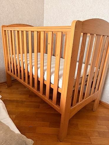Oğlan və qız üçün, İşlənmiş, Dördbucaq, Beşik, Dəstsiz, Matras ilə, Yellənmə mexanizmsiz