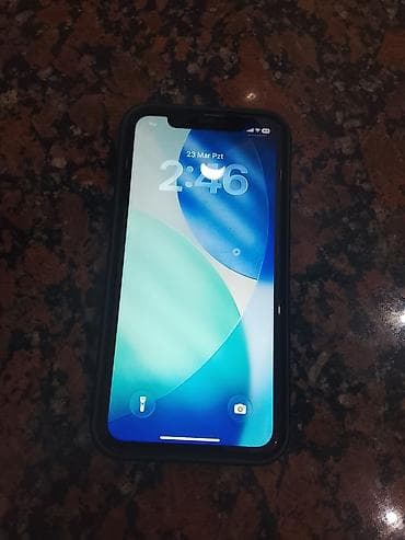 iphone 11 kaç manat: IPhone 11, Qara — 3