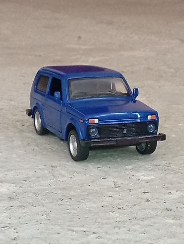 oyun sekilleri: Lada niva modeli 1:32 razmer kolleksiya üçün əla ətraflı məlumat üçün — 2