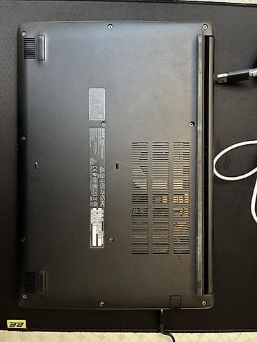 Acer: Acer a515-52g Notebook Prossesor: I7-8565U 1.8 Ghz (Turbo boost ile — 4