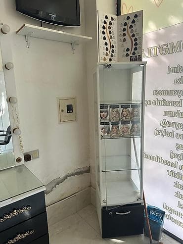 Gözəllik salonu üçün avadanlıq komplekti Tərkib: - Manikür/visaj — 10