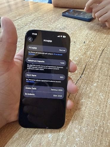 mi router 4a: IPhone 16 Pro, 256 GB, Qızılı, Simsiz şarj, Face ID — 3