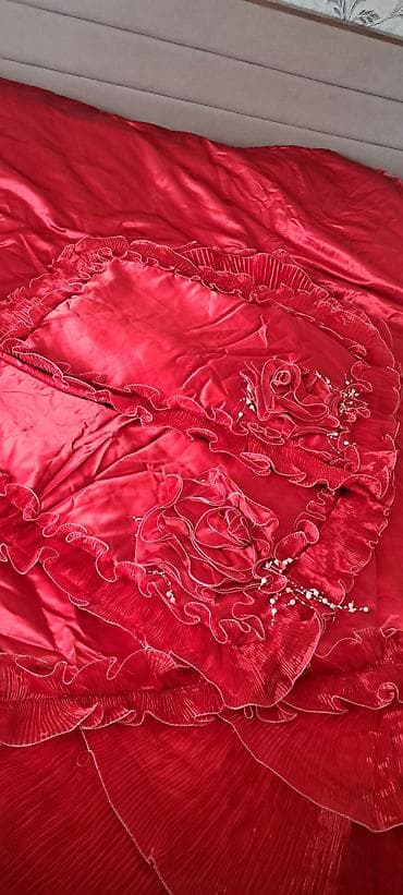 meduza guldan: Yataq üçün Qaşlı rəng - Qırmızı Yataq örtüyü — 2