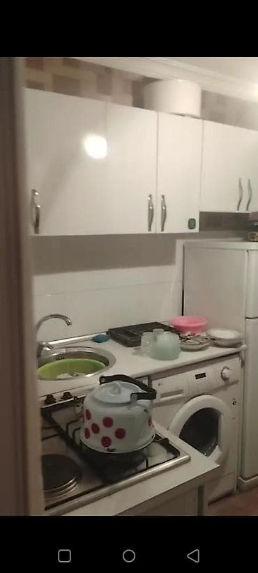 2 otaqlı mənzil satıram: Kirayə üçün 1 otaqlı mənzil. - Yataq otağı: iki nəfərlik geniş — 2