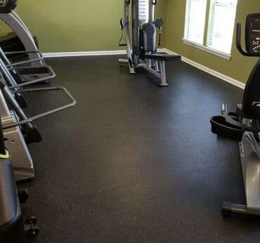 parket topdan satis: Rezin döşəmə Rulon formasinda 4 ve 10 mm Məhsul: Qara əsaslı, ağ xırda — 5