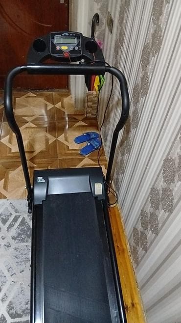 sur: Elektrik qaçış trenajor - Kompakt ev tipli qaçış yolu - Rəqəmsal LCD — 5