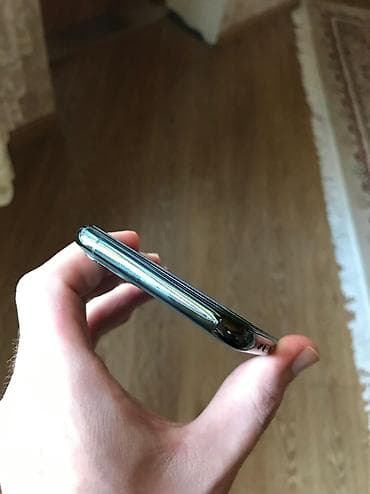 samsung a33 ekran: IPhone 11 Pro — 3
