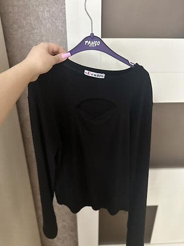 Qara uzunqol bluz - Brend: Benai (etiketdə göstərilir) - Rəng: mat