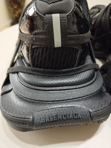 Alfa Romeo: Balenciaga Runner – qara rəngli idman ayaqqabısı (çift) - Rəng: tam — 7