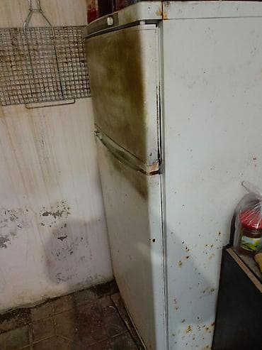 şopart sep: İşlənmiş 2 qapılı Indesit Soyuducu Satılır, rəng - Ağ, Dispenserli — 2