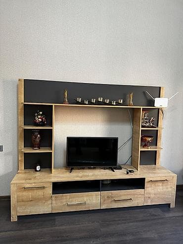 perla tv stend: Yeni, Düz TV altlığı, Polkalı, Laminat — 1