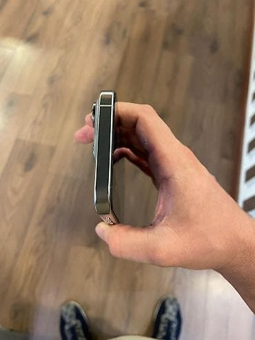 iphone 11 pro duos: IPhone 16 Pro, 128 GB, Natural Titanium, Simsiz şarj — 5
