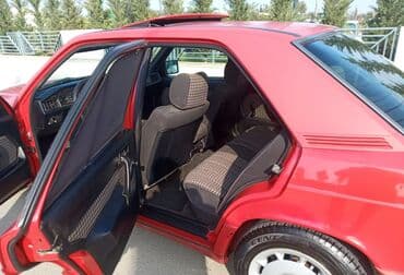 turbo az c class: Mercedes-Benz 190: 2 l | 1993 il Sedan — 11