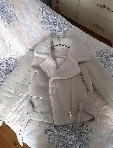 esma hicab instagram: Dəri kurtka — 1