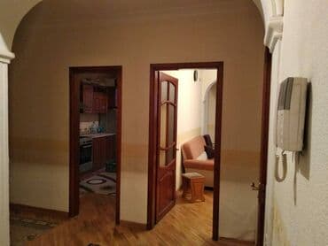 4 otaqlı ev: Yasamal rayonu,Elmlər Akademiyası metrosu ilə 1 dəqiqəlik məsafədə — 9