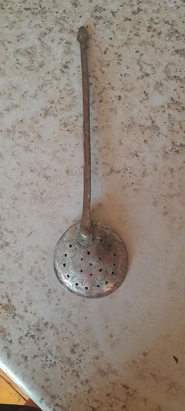 unitaz islenmis: Məhsul: Metal süzgəc qaşıq Təsvir: - Material: Döküm metal — 1