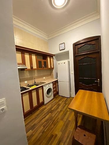 bak plastik: Uzunmüddetli verilir.Aileye verilir.3 otaqli həyət evidir.Əşyalıdır — 3