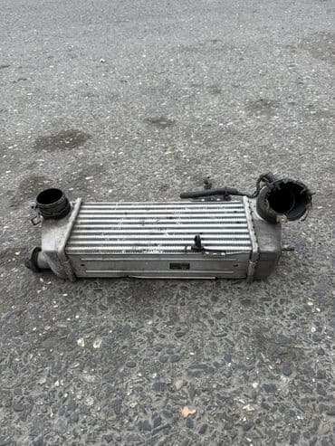mersedes radiatoru: Hyundai İ30 2006-2010 interkuler Orjinal üstdən çıxma sanata fara — 1