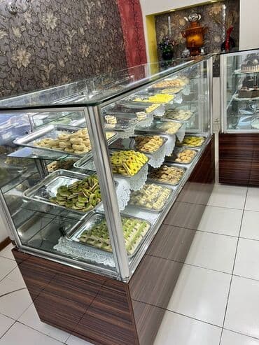 şirniyyat sobası satılır: Vitrinlər şirniyyat vəya çörək üçün vitrinlər və vitrin — 3