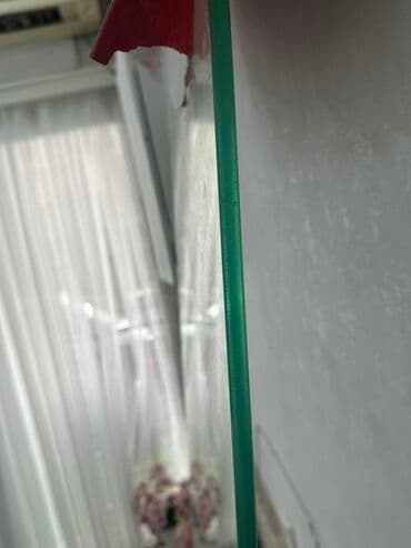 şüşe qapı: Ünvandan götürmə — 1