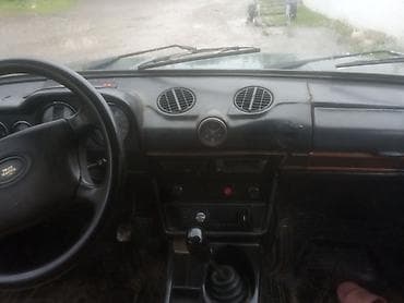 ford mustang 1969: Model: VAZ 2102 (klassik universal kuzov) Rəng: Yaşıl-mavi Kuzov: 5 — 6