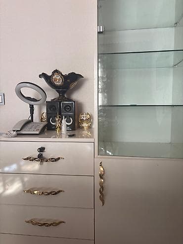 bez dəyişmək üçün stollu komod: Mebel — 1