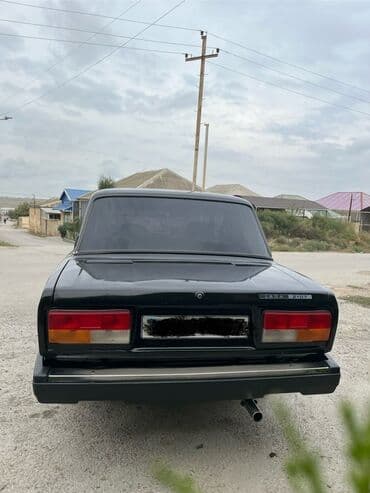 ваза напольная стеклянная высокая без узора: VAZ (LADA) 2107: 1.6 l | 2010 il 22000 km Sedan — 6