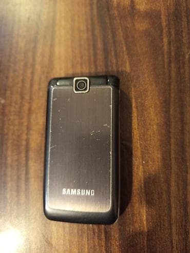 philips xenium x519: Samsung rəng - Qara, Düyməli — 3