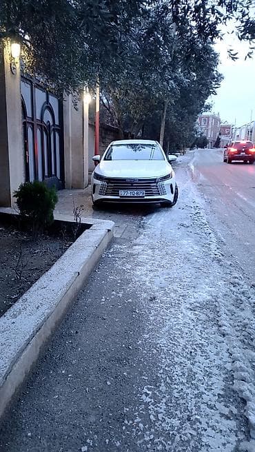 BYD Destroyer 05: 1.5 l | 2025 il 33000 km Sedan — 6