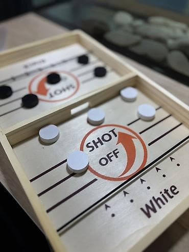 şahmat satılır: Taxta “Fast Sling Puck”/“Shot Off” masa futbol oyunu 30 azn-a alınıb — 2
