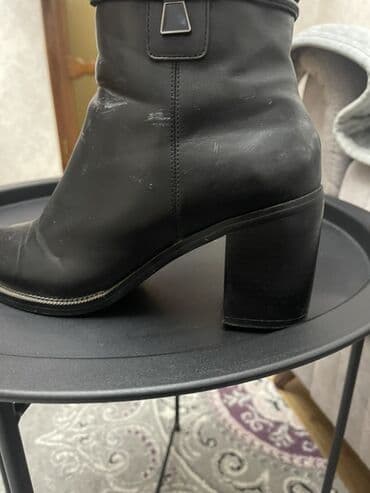 Uqqilər: Ölçü: 38, rəng - Qara, Yeni — 2